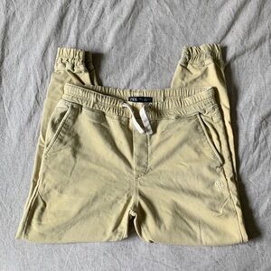 Men’s Joggers. ZARA. SWEATPANTS YELLOW SIZE L